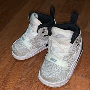 Grey toddler Jordans